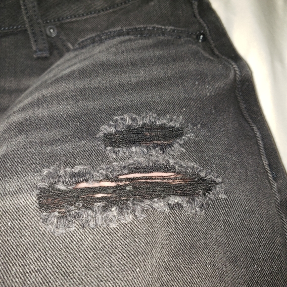 Time and Tru High Rise Black denim distressed short cut off Size 6 - Picture 4 of 7